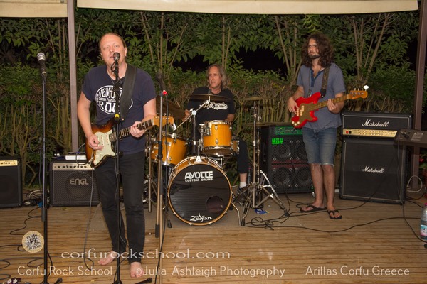 Rock School Nikos Pool (100)