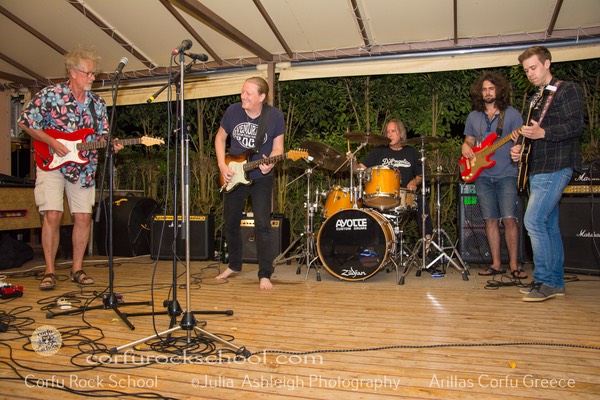 Rock School Nikos Pool (107)