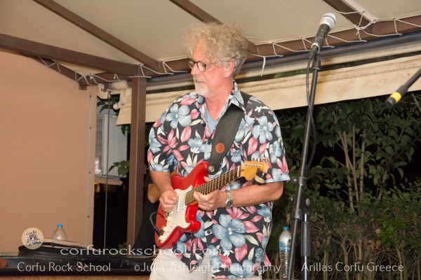 Rock School Nikos Pool (96)