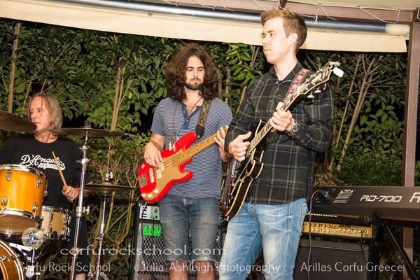 Rock School Nikos Pool (97)